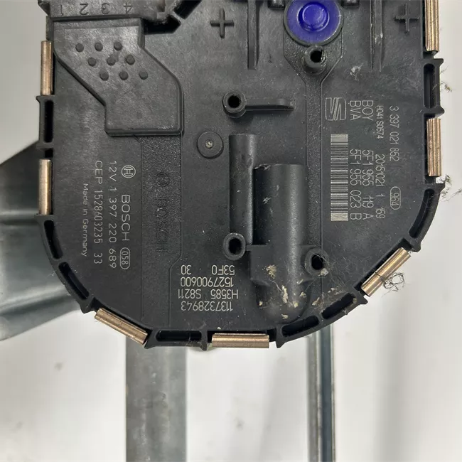 Meccanismo tergiparabrezza con motorino