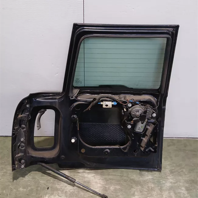 Porta carico posteriore a battente destra