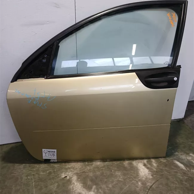 Pannello esterno porta anteriore sinistro