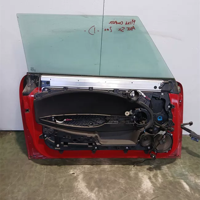 Porta anteriore sinistra