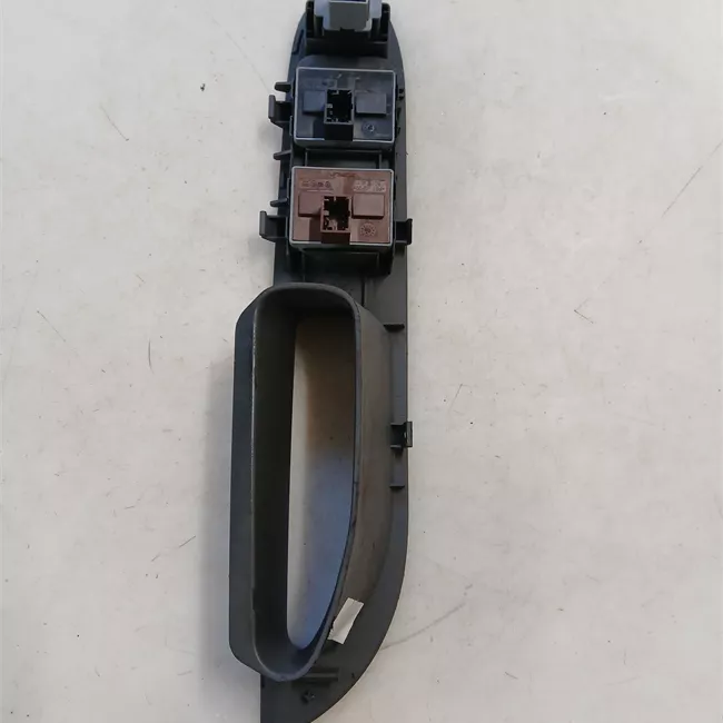 Interruttore alzacristalli porta anteriore