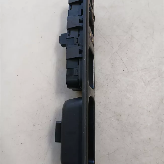 Interruttore alzacristalli porta anteriore sequenziale