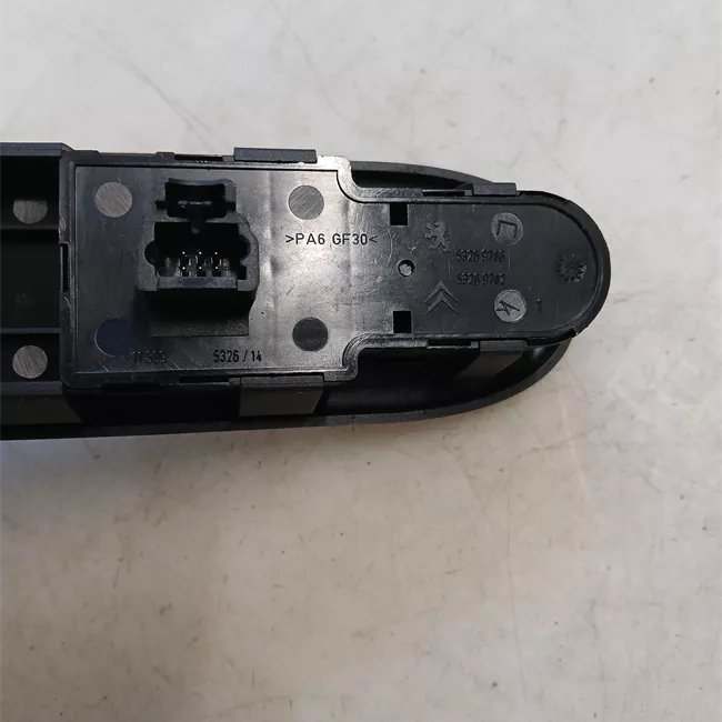 Interruttore alzacristalli porta anteriore sequenziale