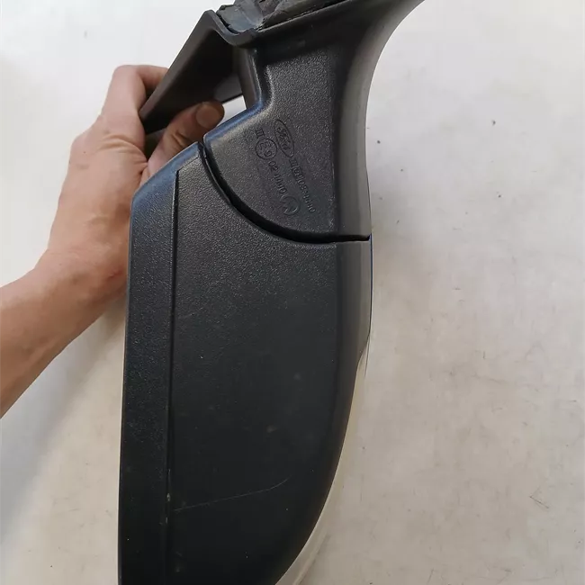 Retrovisore esterno regolazione elettrica sinistro con luce orientamento