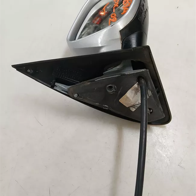 Retrovisore esterno destro con mano di fondo