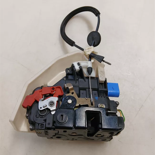 Serratura porta posteriore sinistra