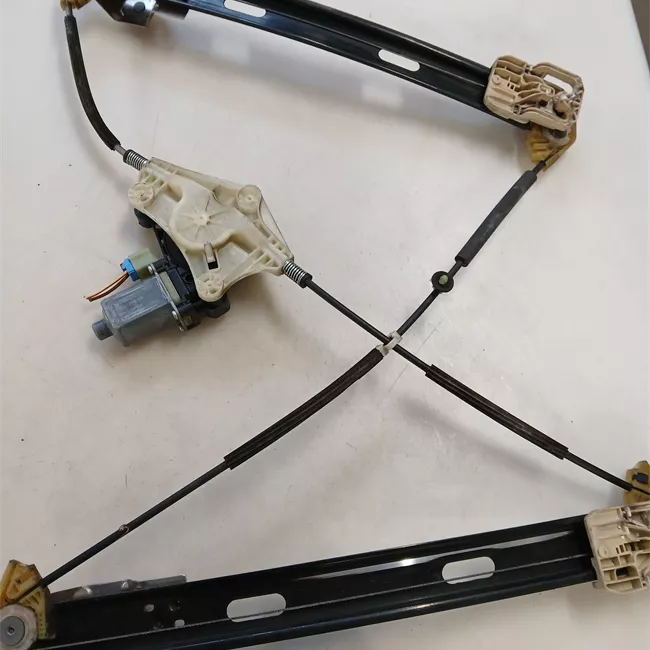 Motorino alzacristallo porta anteriore sinistro