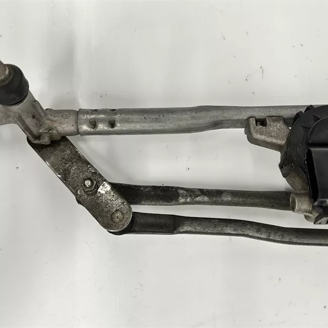 Meccanismo tergiparabrezza con motorino