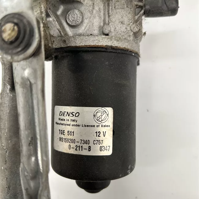 Meccanismo tergiparabrezza con motorino