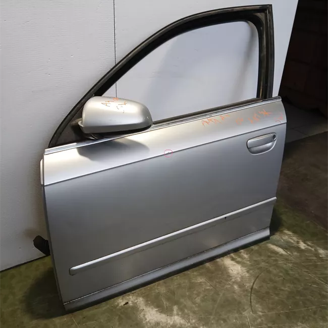 Porta anteriore sinistra