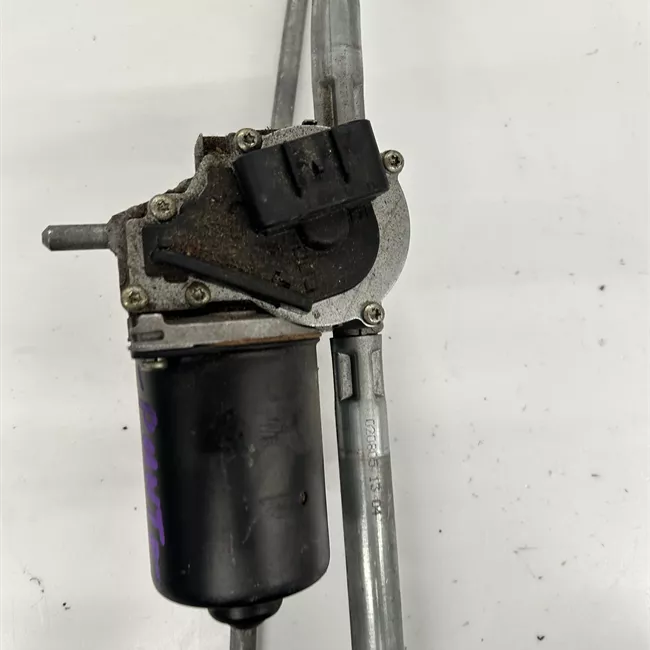 Meccanismo tergiparabrezza con motorino