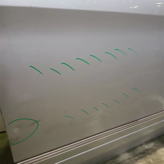 Porta anteriore destra