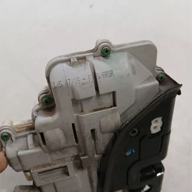 Serratura porta anteriore sinistra