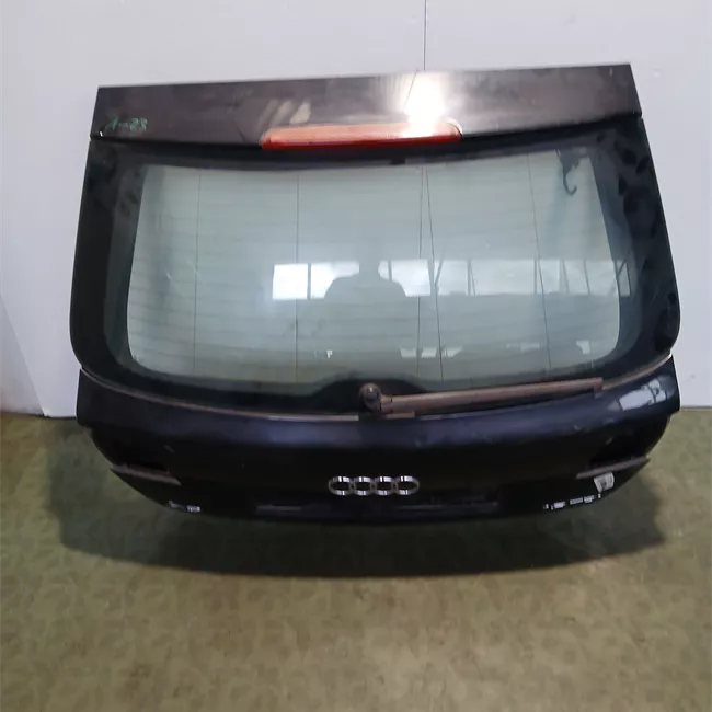 Portello posteriore con spoiler