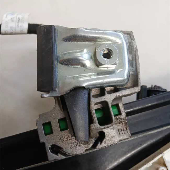 Motorino alzacristallo porta anteriore destro