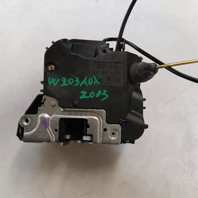 Serratura porta anteriore destra