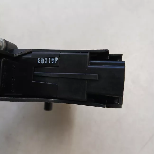 Motorino alzacristallo porta anteriore sinistro