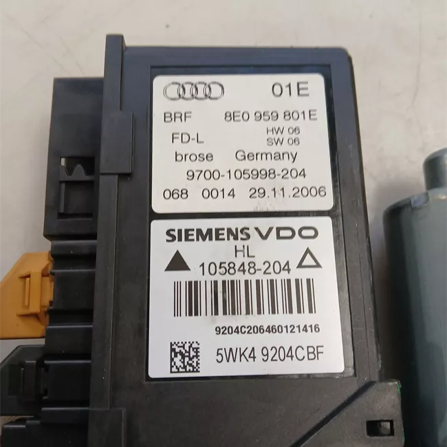 Motorino alzacristallo porta posteriore sinistro