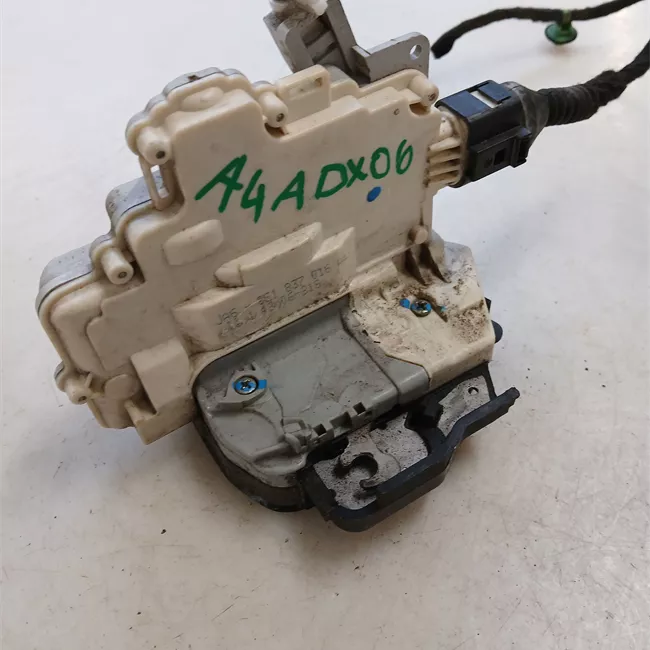 Serratura porta anteriore destra