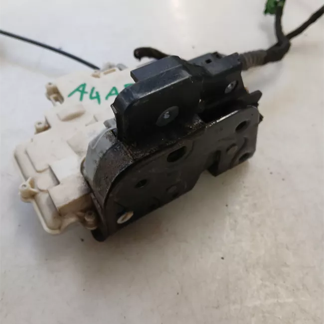 Serratura porta anteriore destra