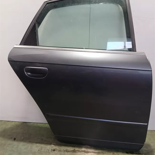 Porta posteriore destra