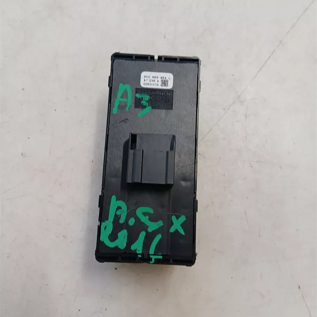 Interruttore alzacristalli porta anteriore con pacchetto cromo