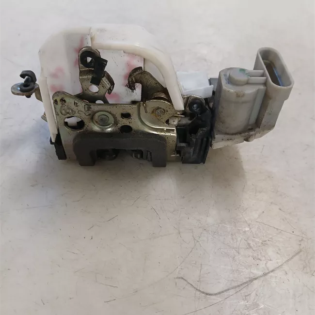 Serratura porta anteriore sinistra