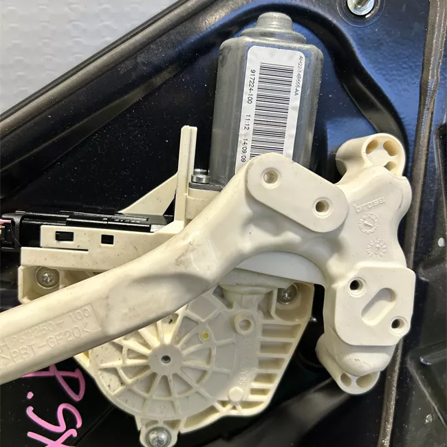 Alzacristallo elettrico porta posteriore sinistro con motorino