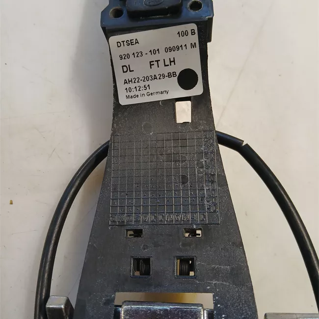 Serratura porta anteriore sinistra