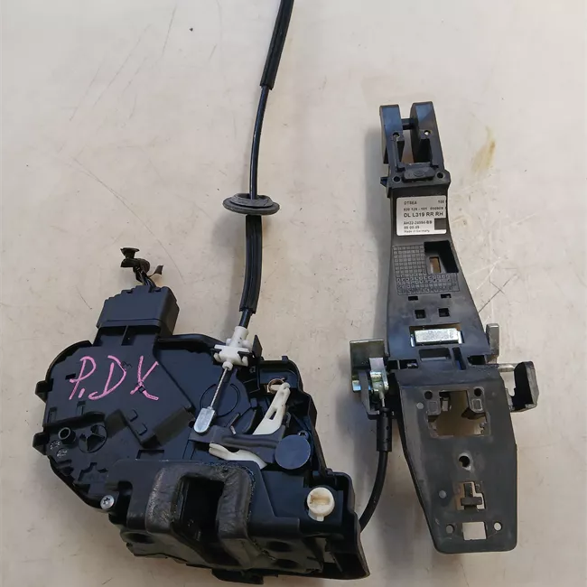 Serratura porta posteriore destra