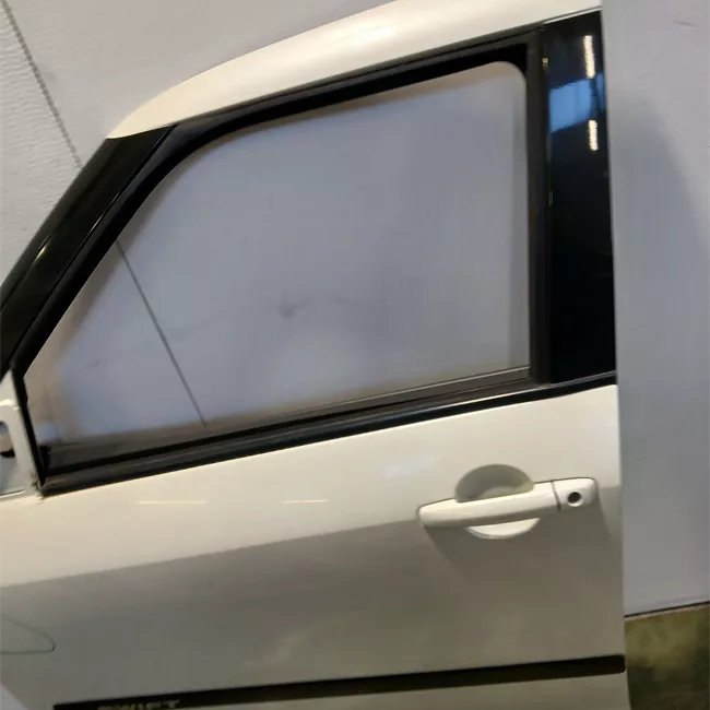 Porta anteriore sinistra