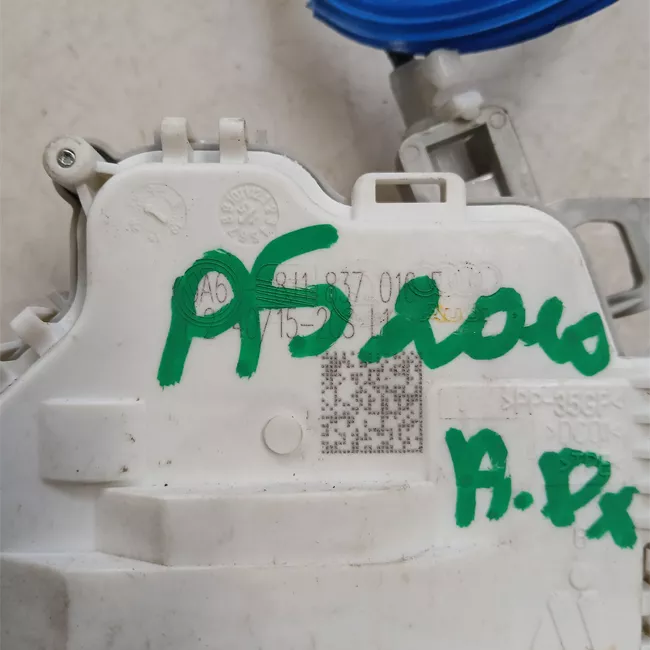 Serratura porta anteriore destra