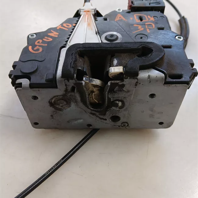 Serratura chiusura centralizzata porta anteriore destra