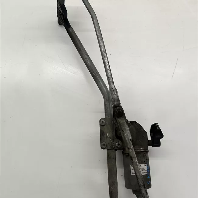 Meccanismo tergiparabrezza con motorino