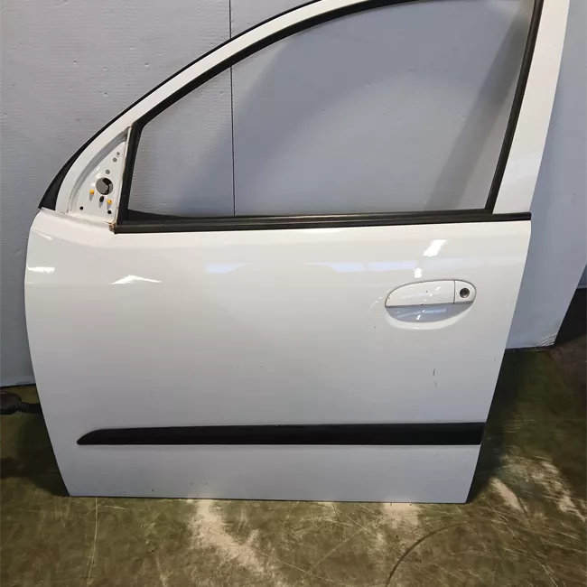 Porta anteriore sinistra