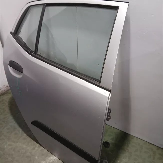 Porta posteriore destra