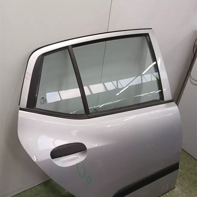 Porta posteriore destra