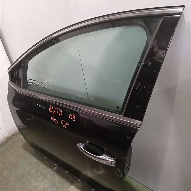 Porta anteriore sinistra