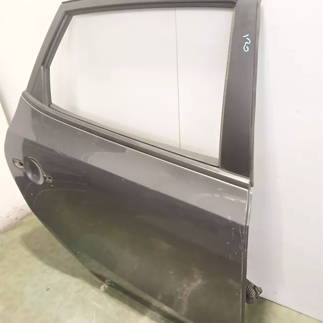 Porta posteriore destra