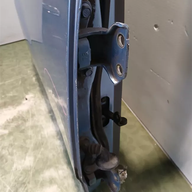 Porta posteriore destra