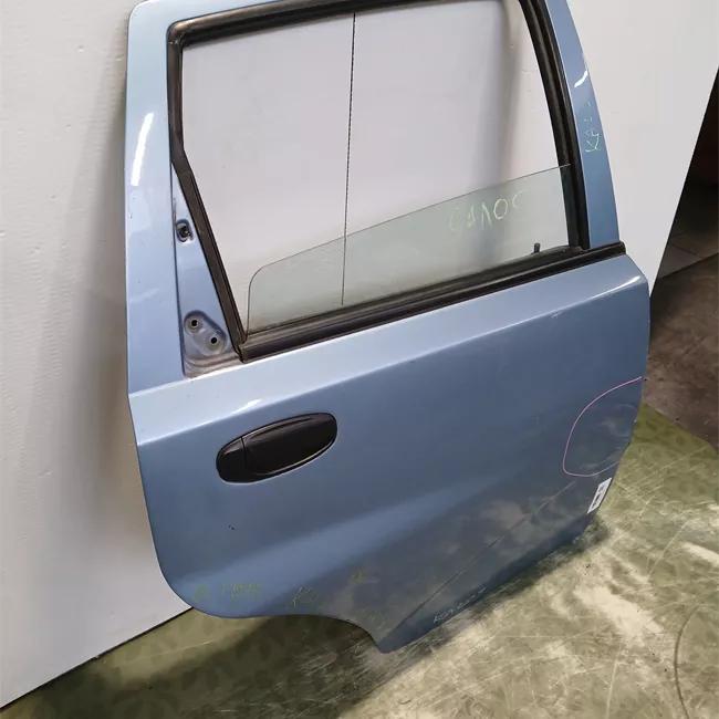 Porta posteriore destra