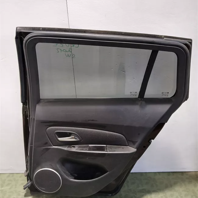 Porta posteriore destra