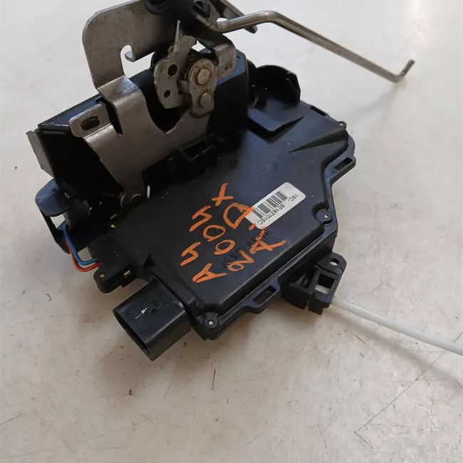 Serratura porta anteriore destra