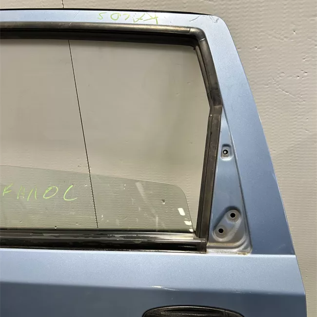 Porta posteriore sinistra