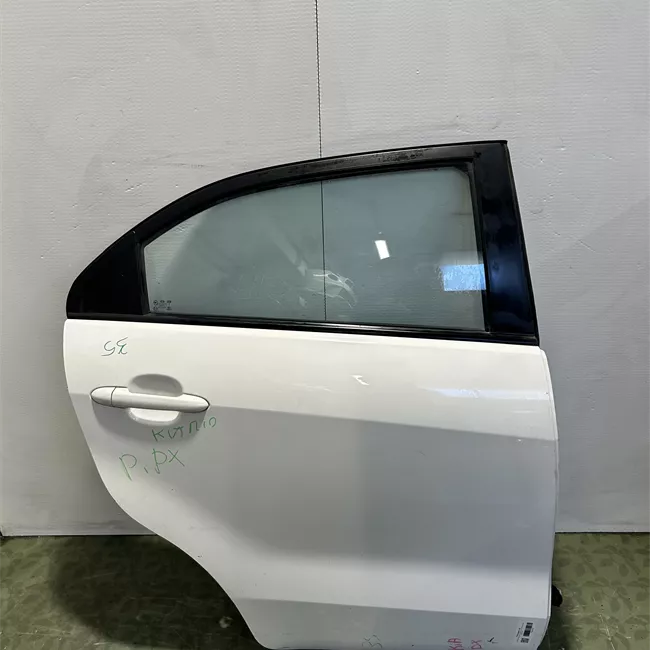 Porta posteriore destra