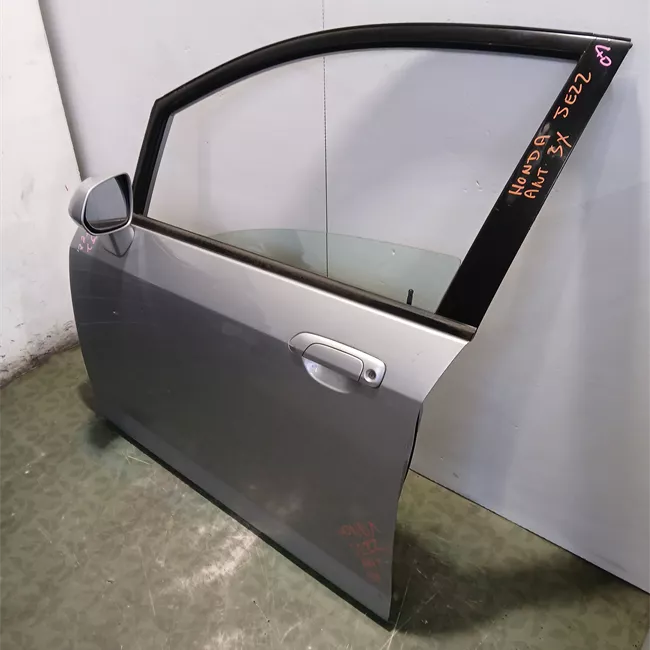 Porta anteriore sinistra