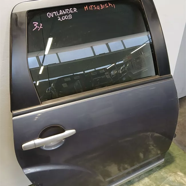 Porta posteriore destra