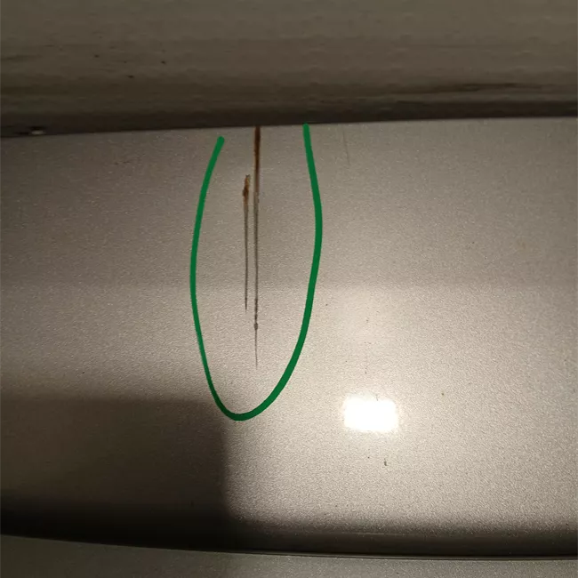 Portello posteriore con spoiler