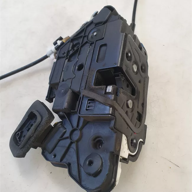 Serratura porta anteriore sinistra