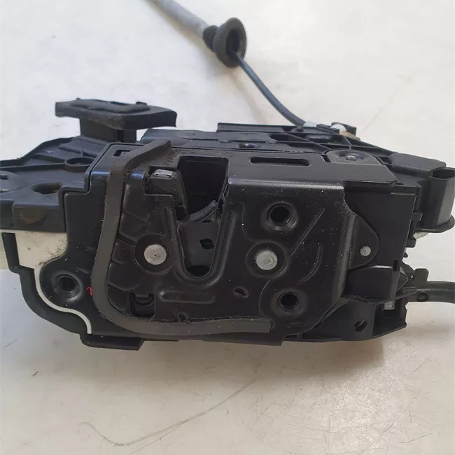 Serratura porta anteriore sinistra